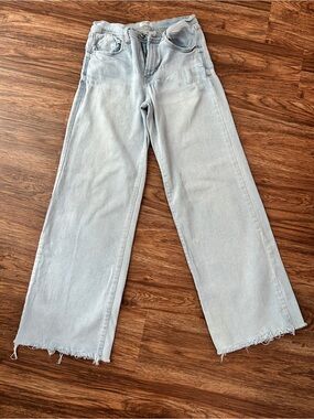 Kensie Light Blue Wide-Leg Frayed Hem Jeans